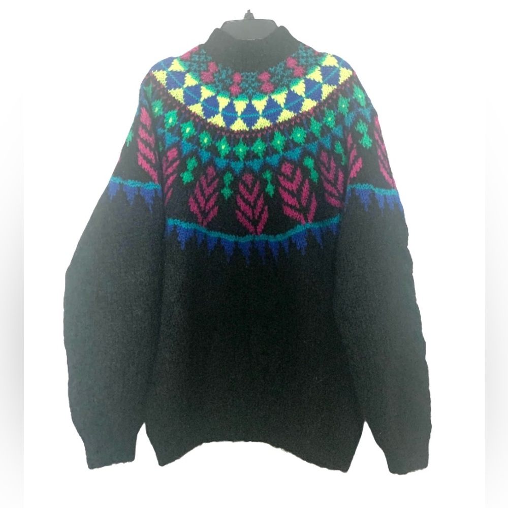 Forenza Black and Multicolor Turtleneck Sweater
